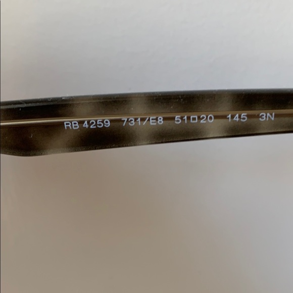 Close to new turquoise Ray-Bans! - Picture 6 of 6